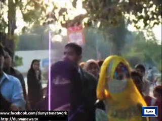 Dunya News - Man brutally beaten by in-laws