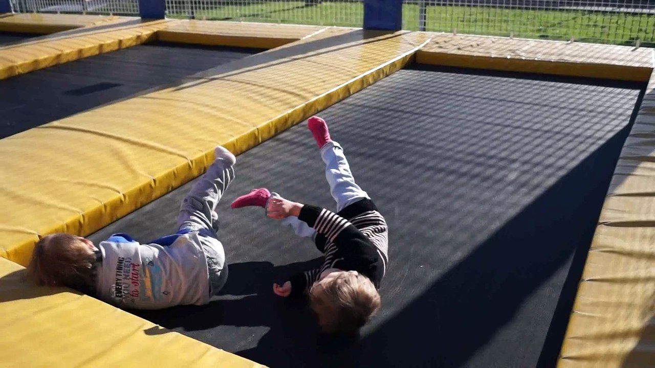 Trampoline noel 2