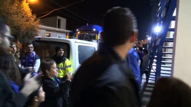 Ο Λαΐφης έξω από τα αποδυτήρια της Ανόρθωσης