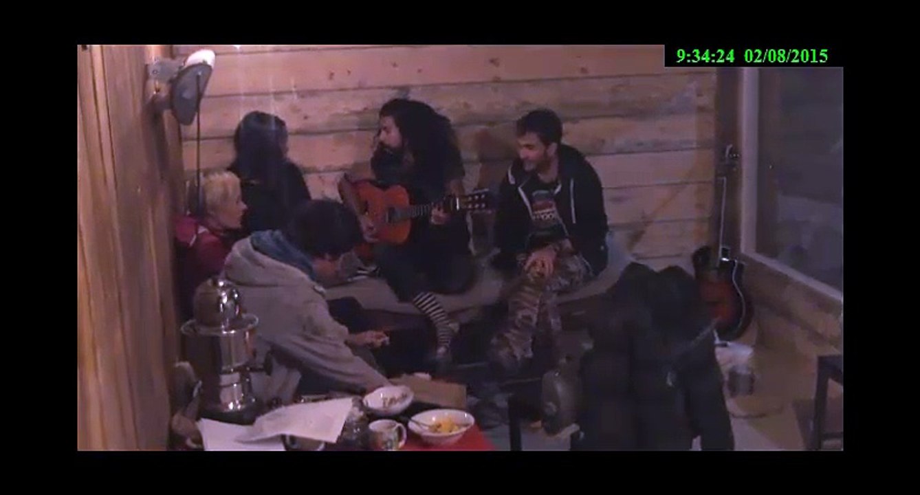 Aybuke Altar Buket'e Aşık Dedi. Fazla Hırs İyi Değil !