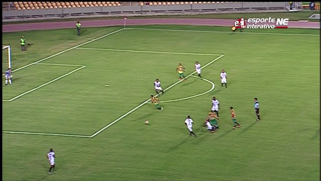 De novo ele! Robert amplia o marcador para o Sampaio Corrêa