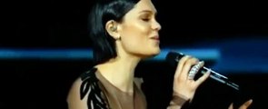 Tom Jones & Jessie J performing at Grammys 2015 HD