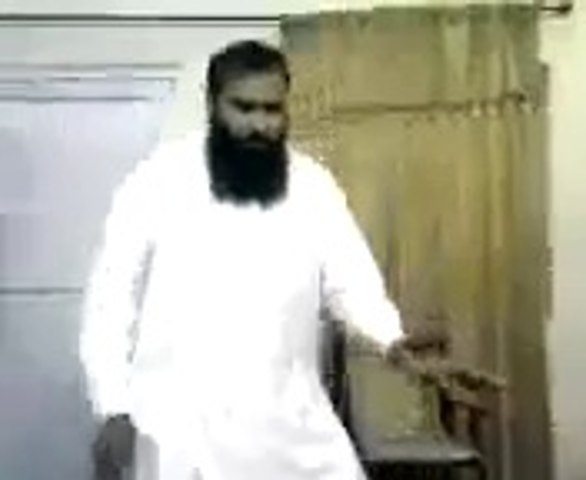 FUNNY MOLVI SAAB DANCING ON SONG AMAZING TALENT
