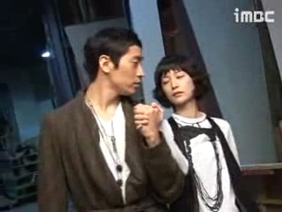 Que Sera Sera Poster Photoshoot