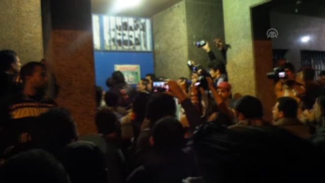 Adli Tıp Kurumu Önünde Bekleyiş