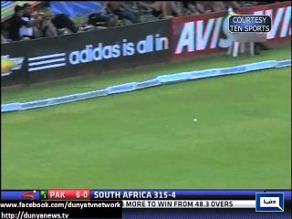 Dunya News - WC 2015: Unfit Sohail Khan leaves ground during warm-up match