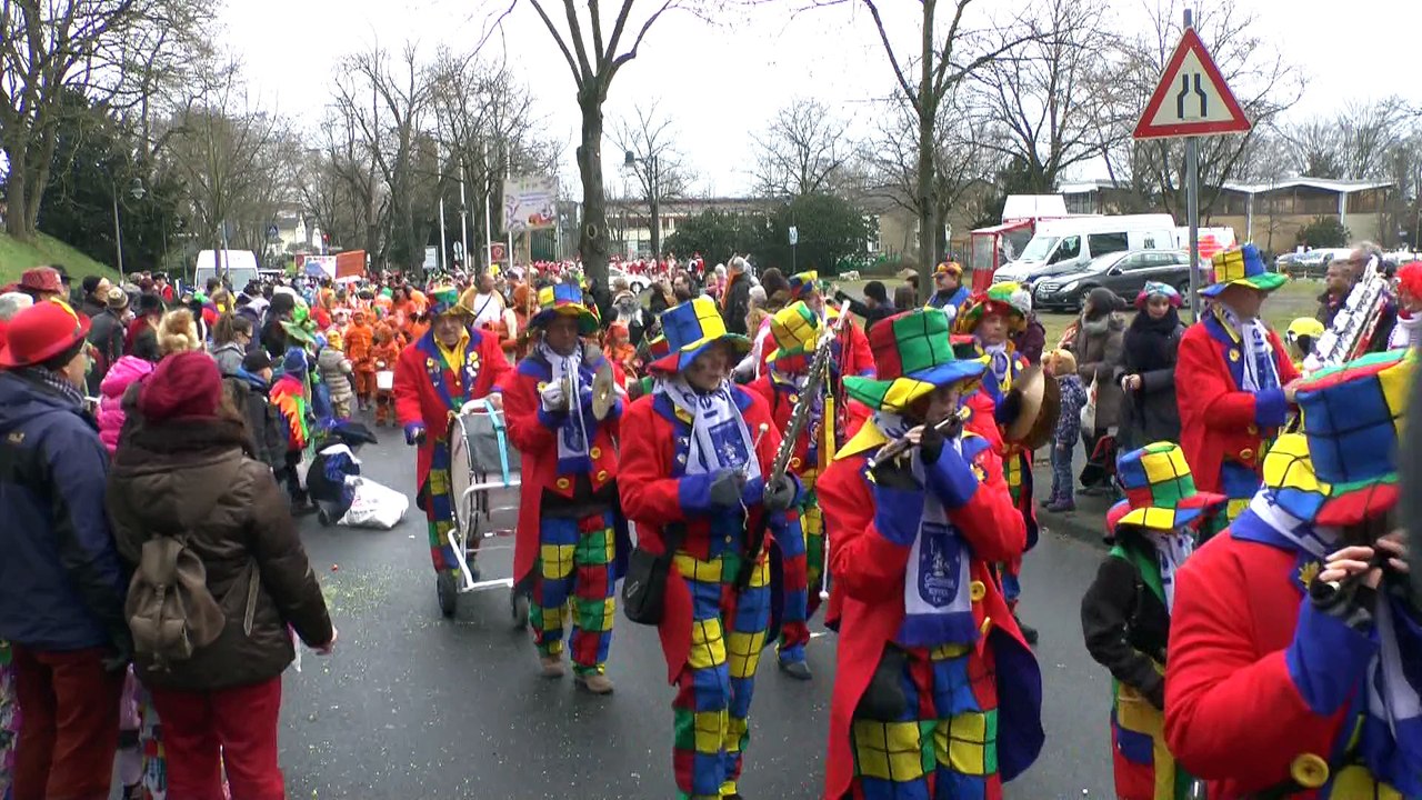 Kinder Karnevals Umzug Alfter 2015 Teil 2/2
