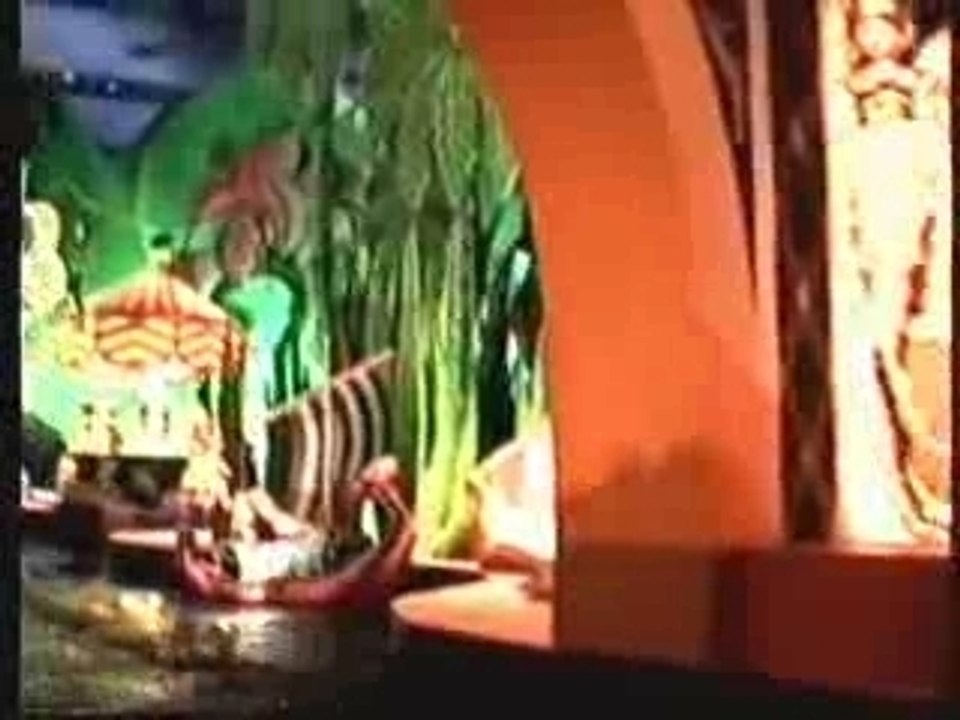 It's a Small world on-ride