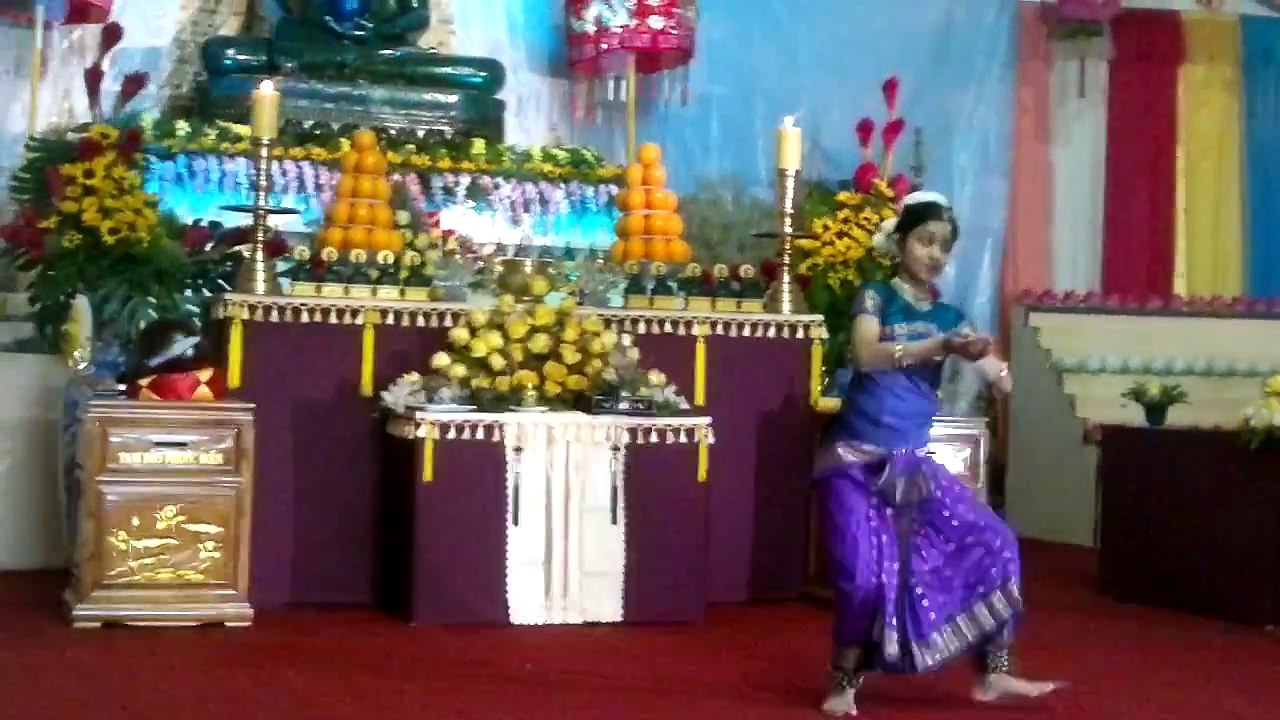 Indian Girl Dance