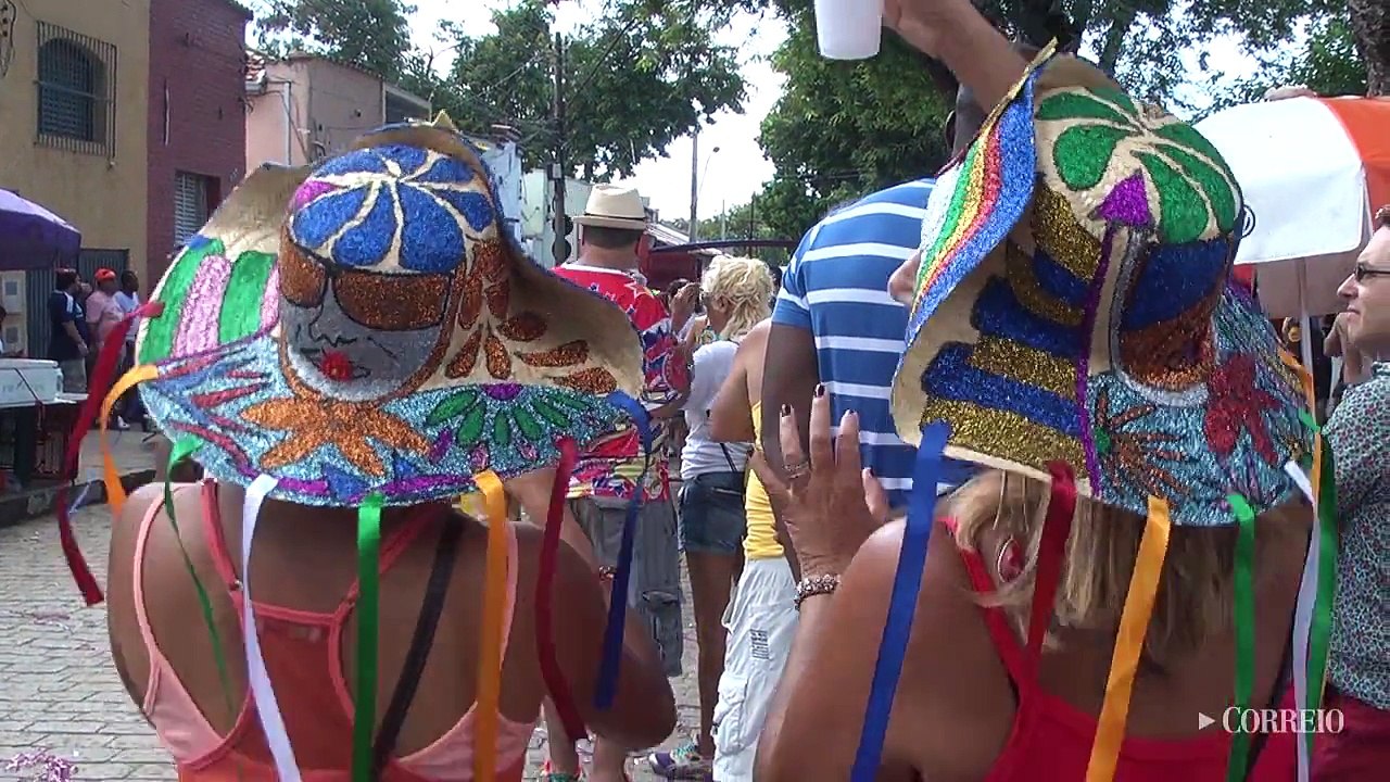 Clima de folia toma conta das ruas de Campinas