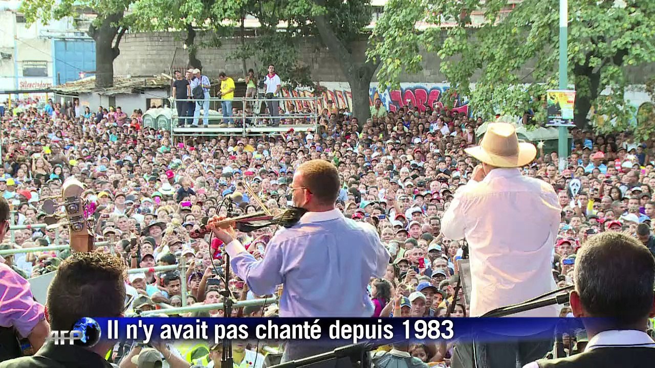 Concert de la star de la salsa Oscar D’Leon à Caracas