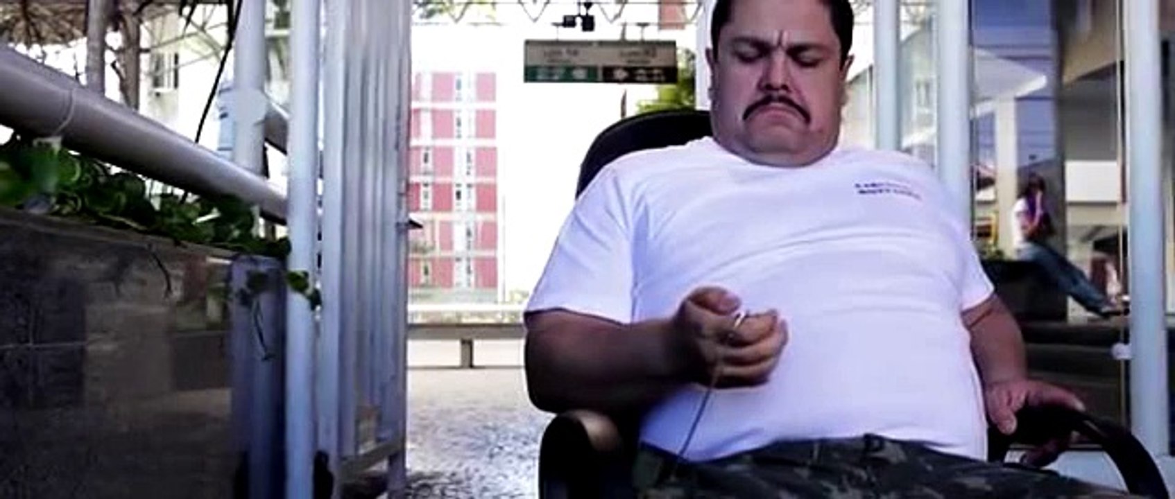 Universos Paralelos ( Parallel Universe) - 2011