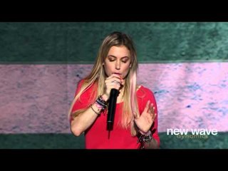 Iliza Shlesinger - Girls At The Bar (Stand up Comedy)