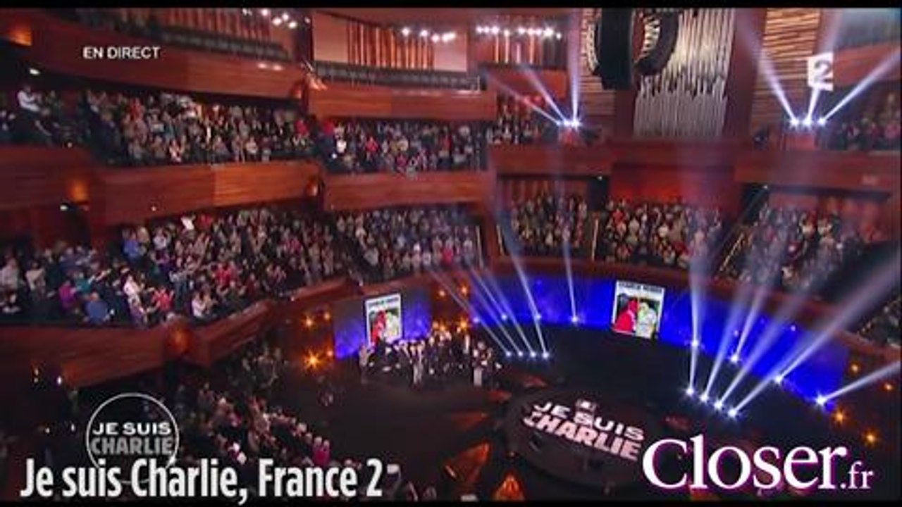 Toute l'équipe s'enlace