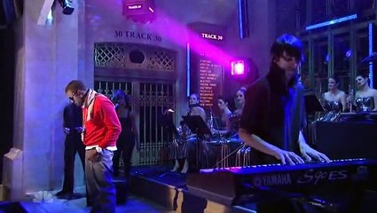 Kanye West SNL Champion & Freestyle