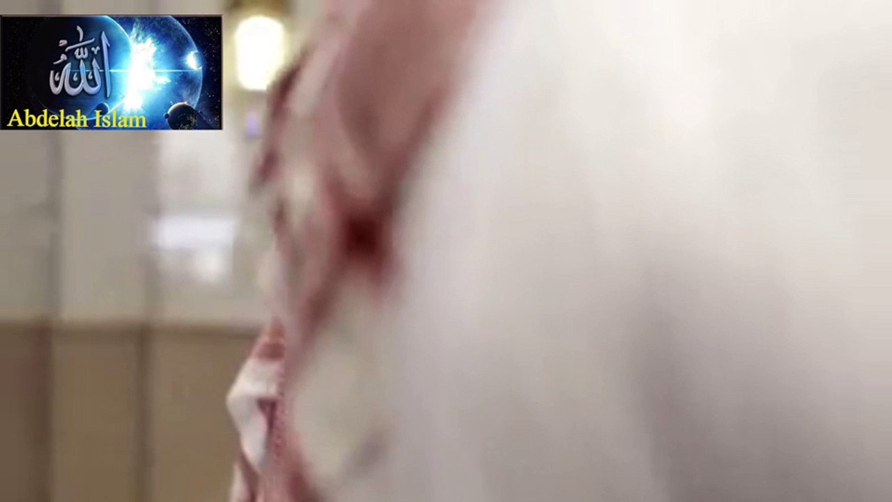 Islam Errores durante la oración 9 Poner la mano derecha sobre el antebrazo izquierdo