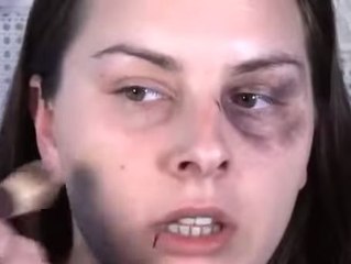 Este no es el típico tutorial de maquillaje: Campaña concientiza sobre la violencia doméstica