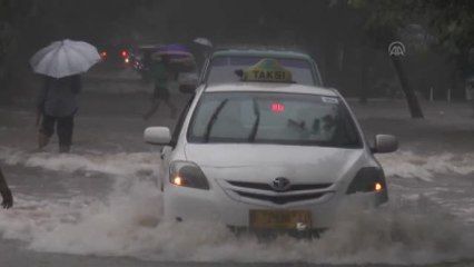 Endonezya'da Muson Yağmurları Sele Neden Oldu