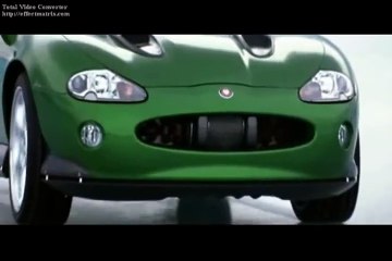 "Meurs un autre jour" - Aston Martin Vanquish VS Jaguar XKR cabriolet