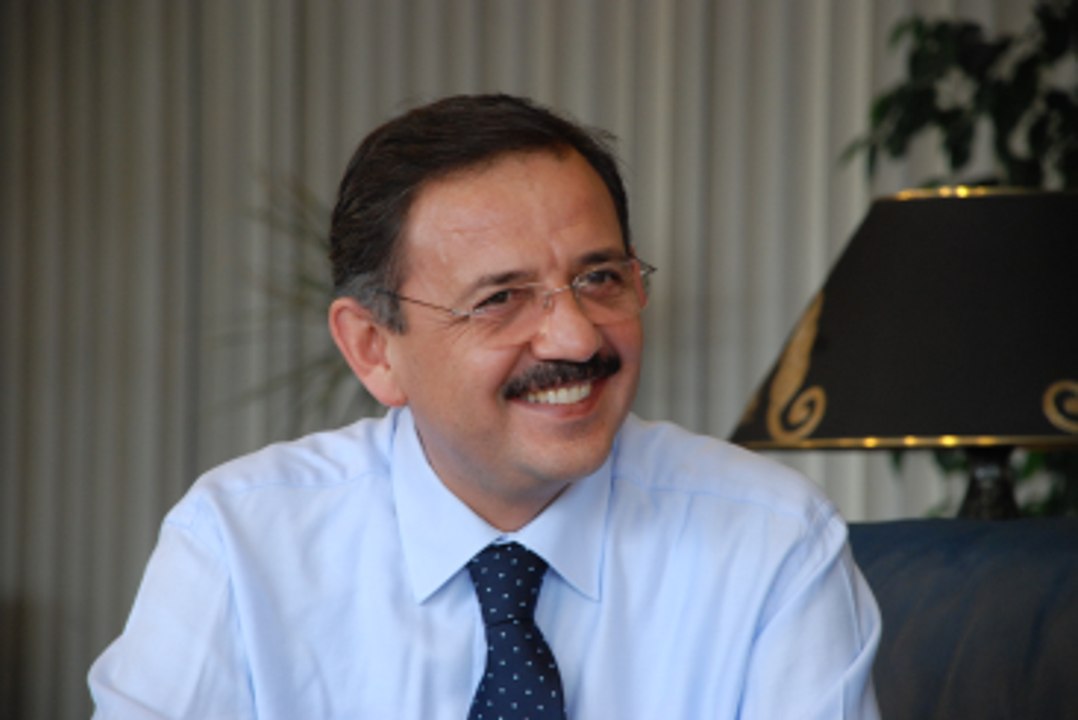 Başkan Özhaseki, Milletvekili Adaylığı İçin İstifa Etti