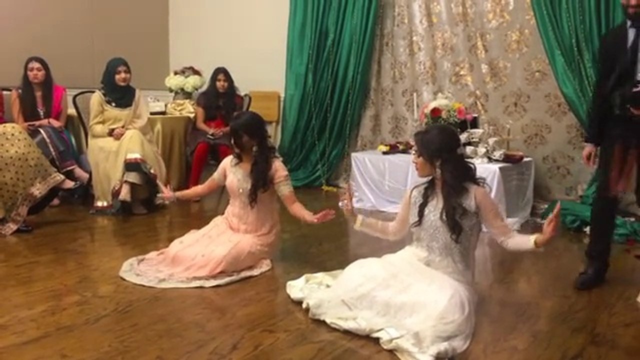 Best Mehndi Dance Ever 2015