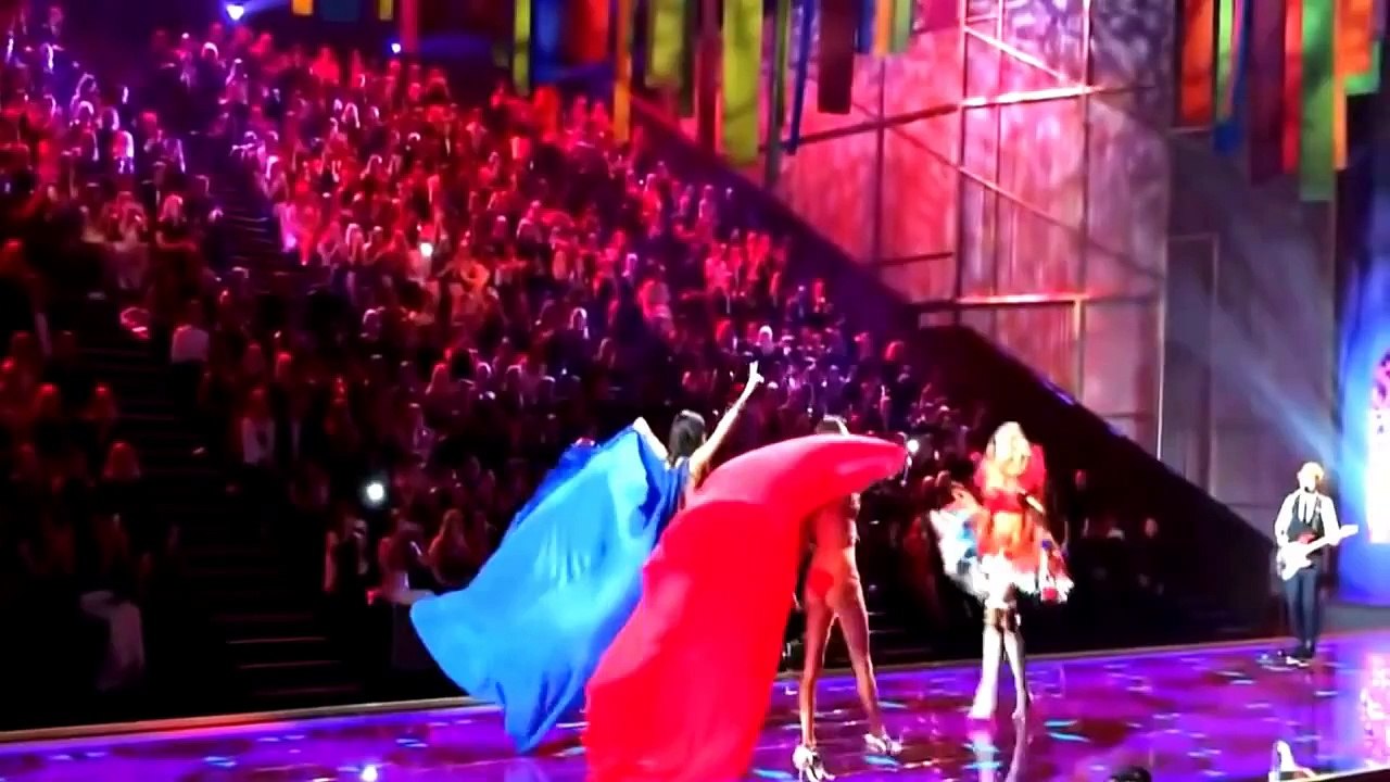 Ed Sheeran-Thinking Out Loud (Full) - Victoria's Secret Fashion Show 2014-