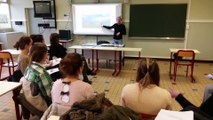 Arras : le lycée Guy-Mollet, seul du Pas-de-Calais où l'on enseigne la langue des signes