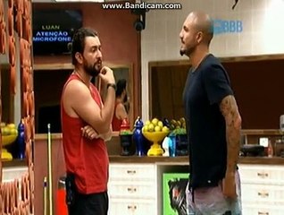 GH15 RAFAEL PASANDO MOJADO