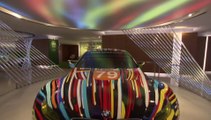 La BMW Art Car relookée par Jeff Koons, exposée au Centre Pompidou