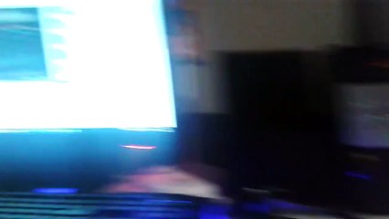 "Mega Bass" na SONY CMT-FX200