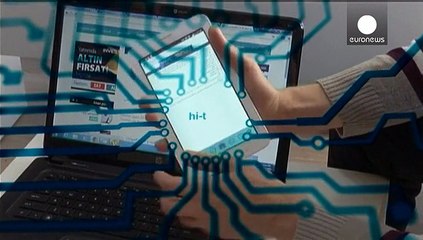 Eine App für Flüchtlinge und ein Handy zum Selbstdrucken
