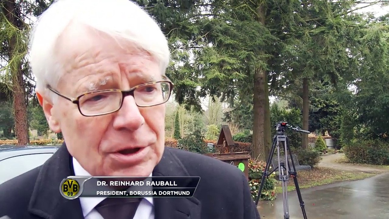 Lattek-weggefährten: "trauer überwiegt"