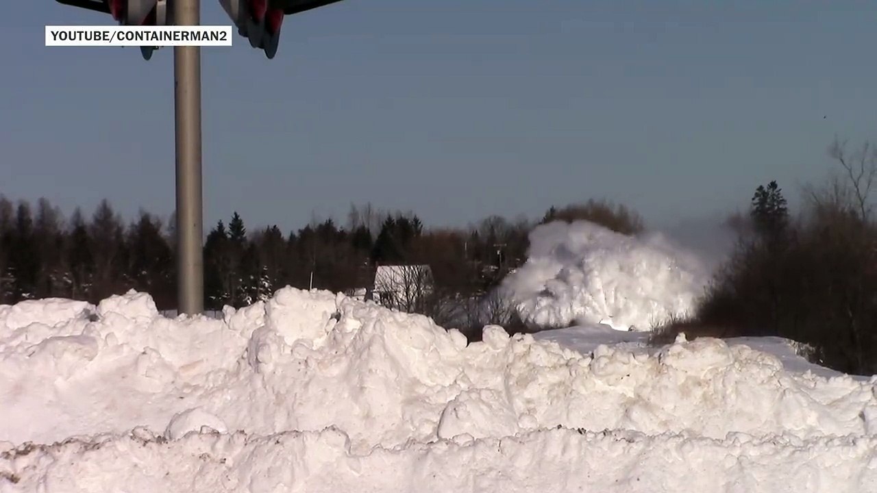 Snow is no match for this Canadian locomotive