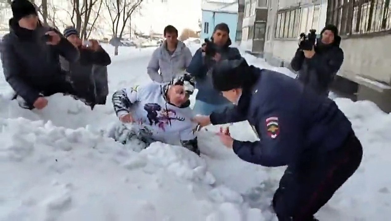 Russian Kid Set Himself On Fire And Jumps Off a 9-Story Building