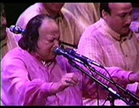 Aap Se Mil Ke Hum Kush Badal Sa gaiya by Nusrat Fateh Ali Khan