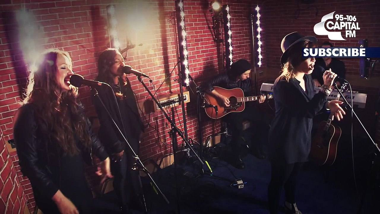 Demi_Lovato_-_neonlight slow piano