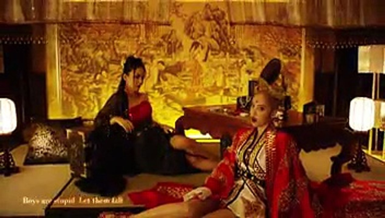 JOLIN TSAI & NAMIE AMURO I'M NOT YOURS 蔡依林 Feat 安室奈美惠  (華納official 高畫質HD官方完整版MV) (TAIWAN & JAPON FEBRERO 2015)