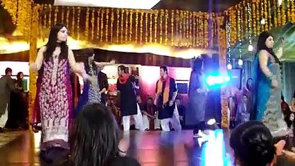 Pakistani wedding dance_2