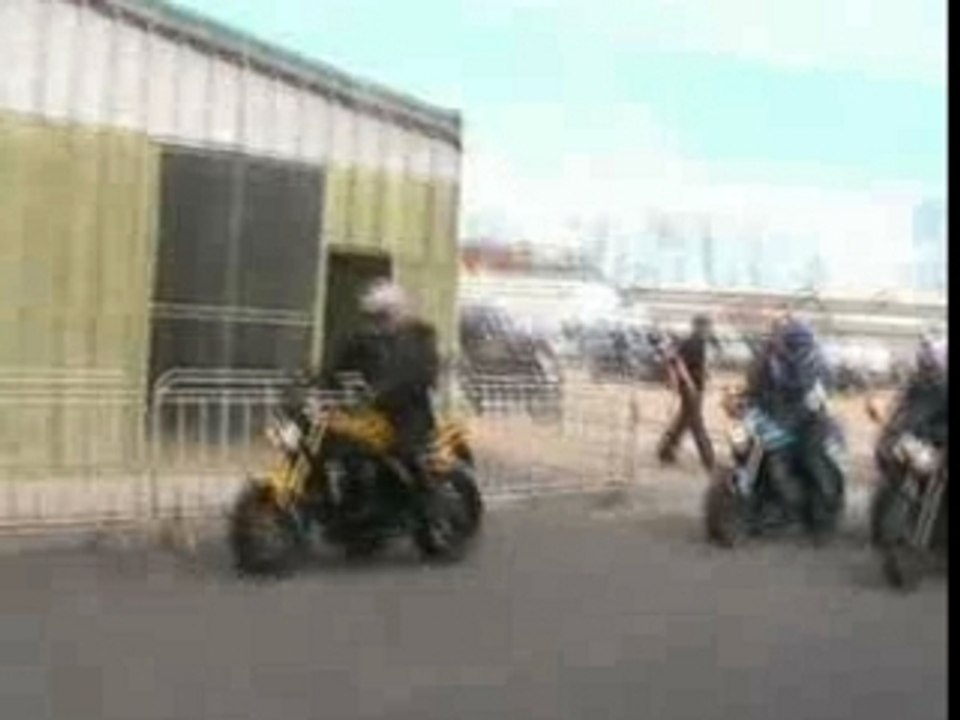 Depart Du Groupe!