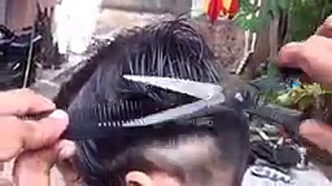 Boys hair cut using Scissors - Manual hair cutting