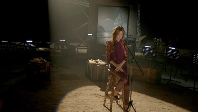 2015 - نانسي عجرم - دعاية فيديو كليب وبكون جايي ودعك