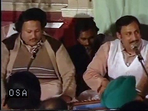 Aj Nazran Naal Pila Saqi, Nusrat Fateh Ali Khan Qawwal