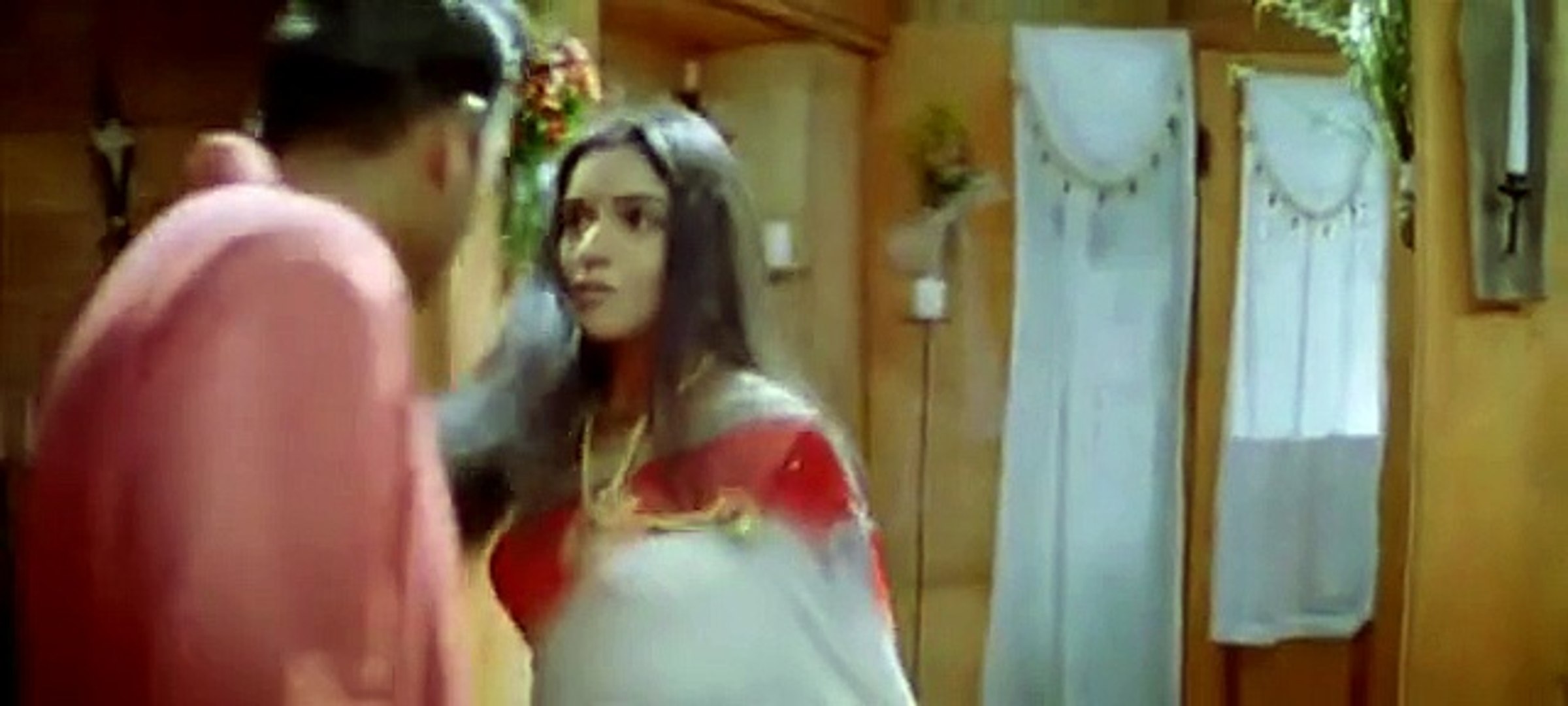 2400px x 1080px - Bollywood Asin Hot Romance with Venkatesh From Gharshana Movie - video  Dailymotion