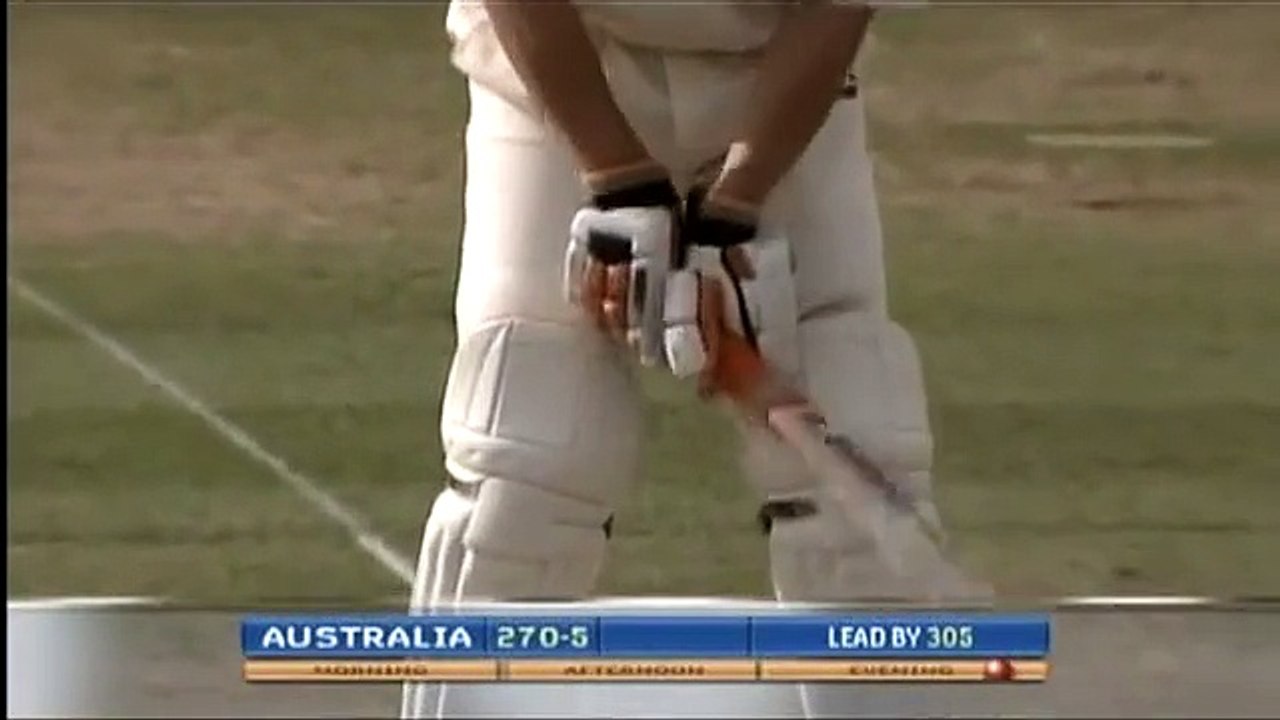 Andrew Flintoff UNPLAYABLE delivery to ADAM GILCHRIST, Castles his off stump