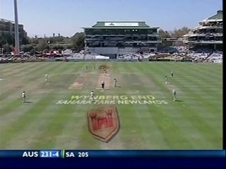 Andrew Symonds, Smashes Jacques Kallis for a magnifient 4 runs