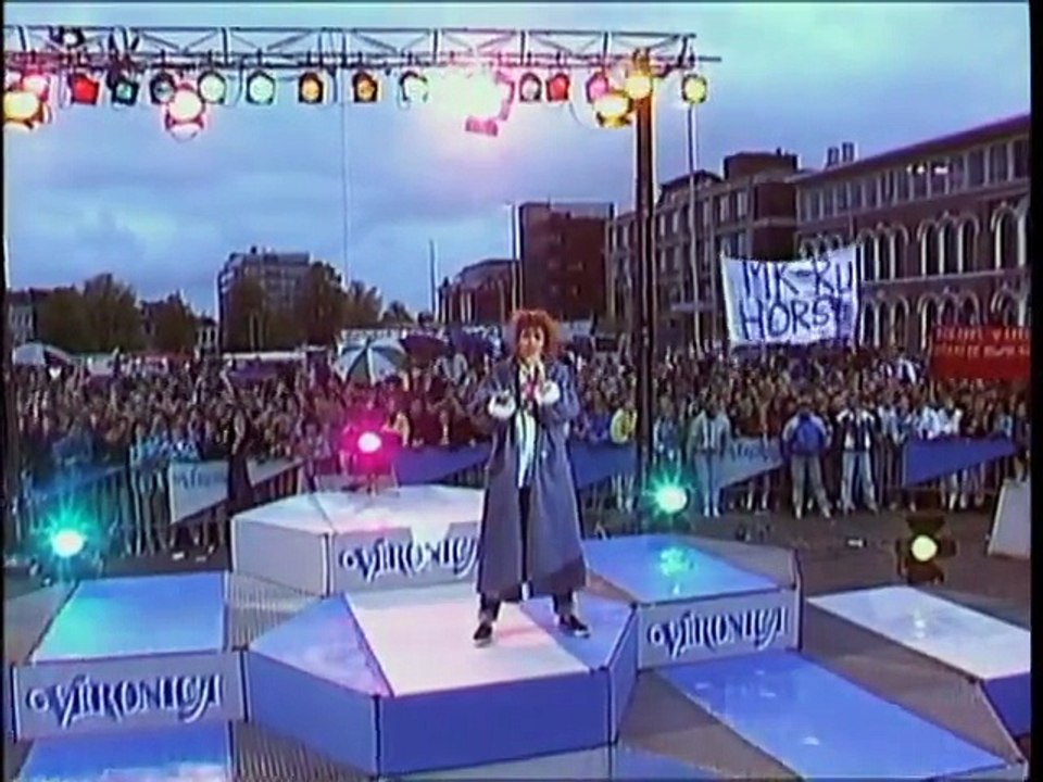 Nadieh Lovers - Eyes Nederland - Muziekland