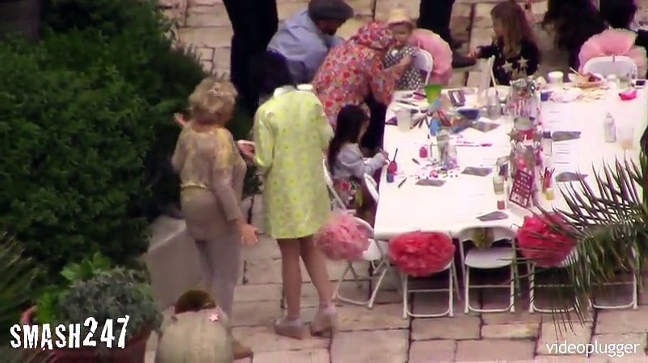 Katy perry: sie schmeißt eine kinder-party in ihrer luxus-villa!
