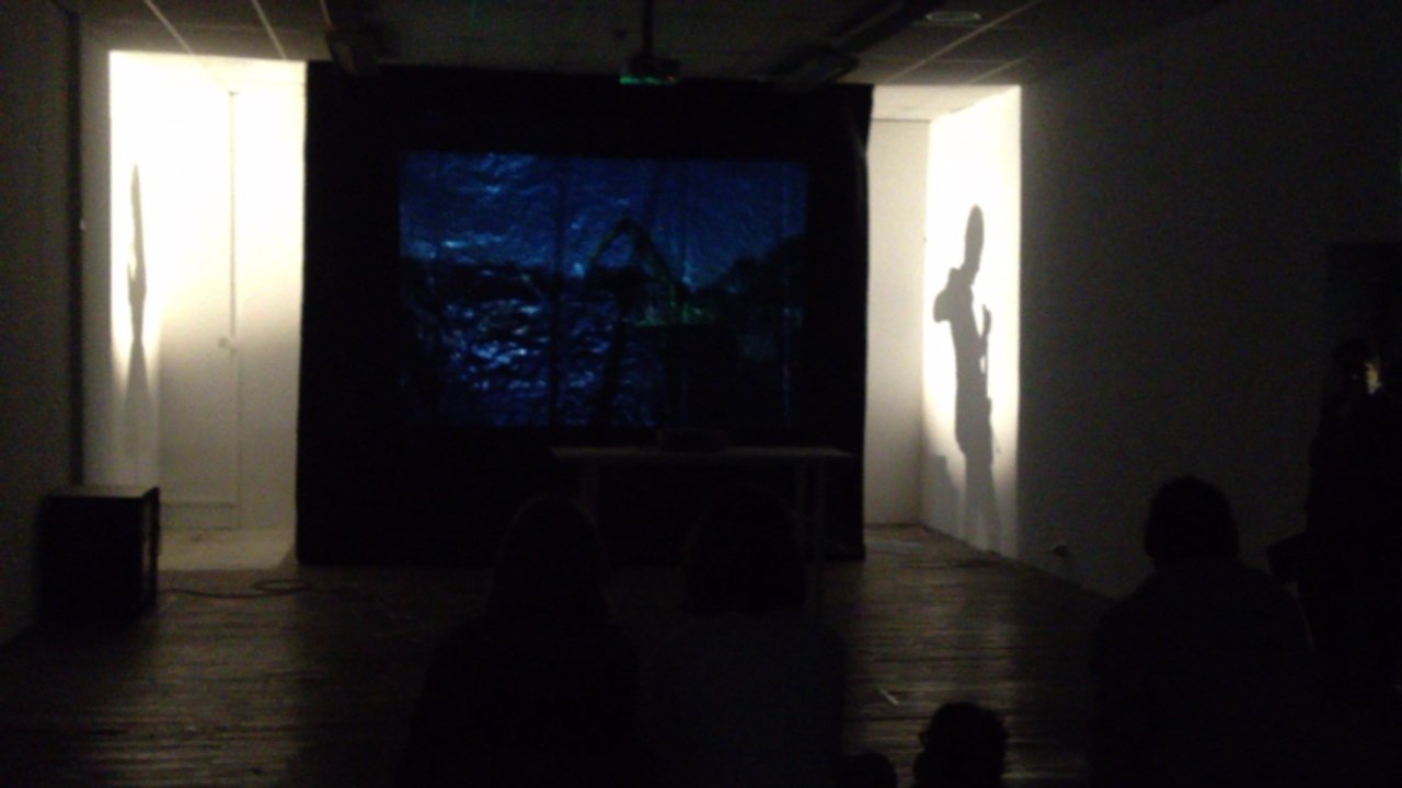 Performance d'étudiants des Beaux-Arts