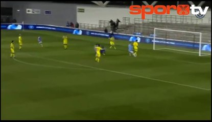 David  Villa ilk golünü attı!