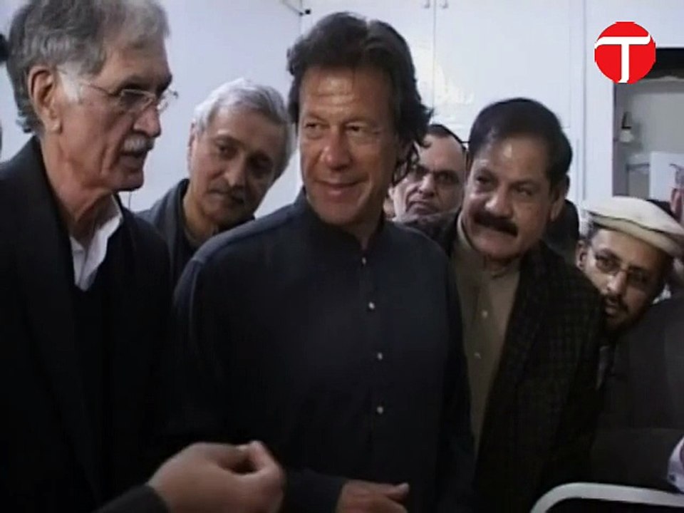 Imran Khan Visiting Ahmed Nawaz, the APS student who was injured in #PeshawarAttack